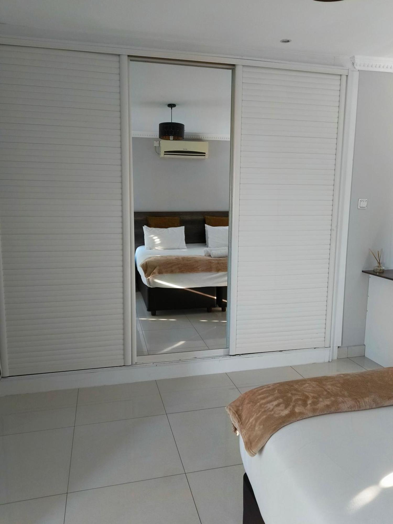 Olive Exclusive Villa Gaborone Exterior foto