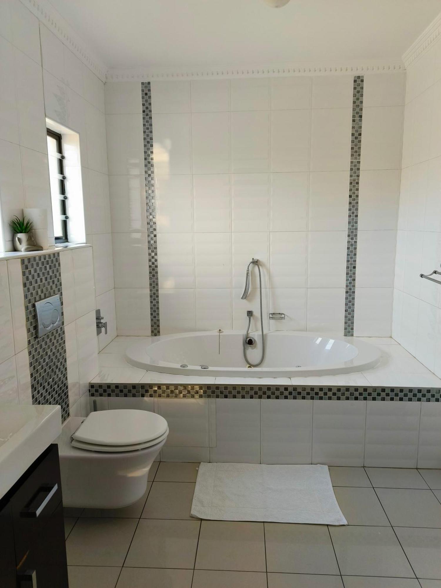 Olive Exclusive Villa Gaborone Exterior foto